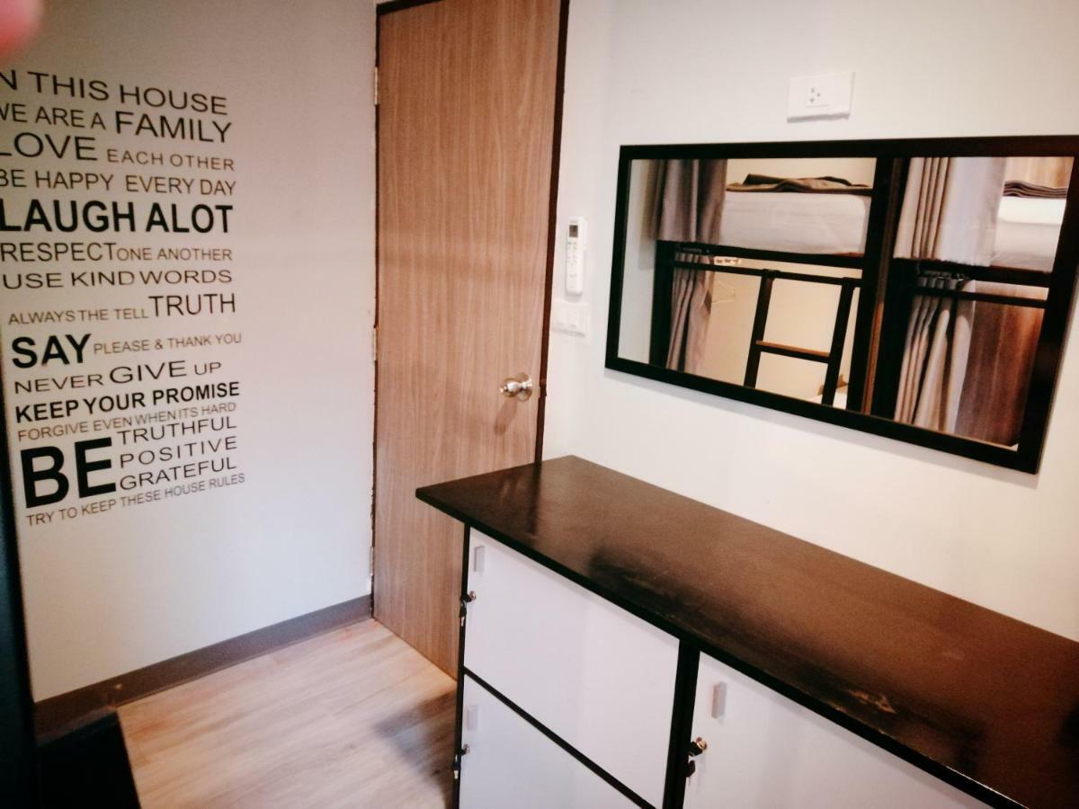 White House Hostel Μπανγκόκ Εξωτερικό φωτογραφία