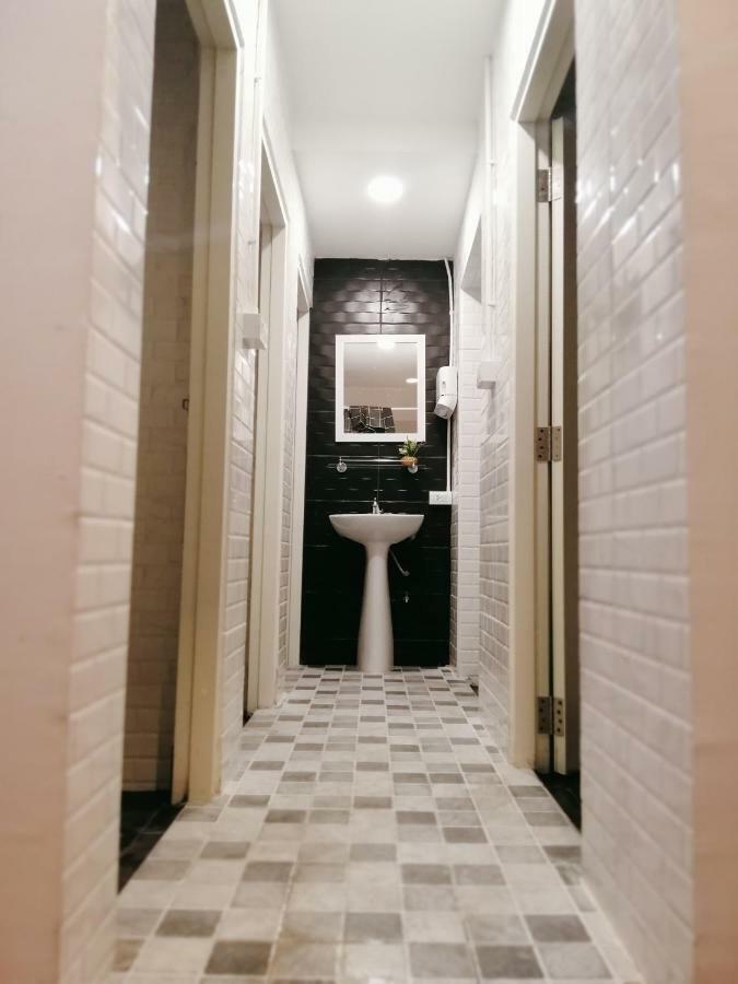 White House Hostel Μπανγκόκ Εξωτερικό φωτογραφία