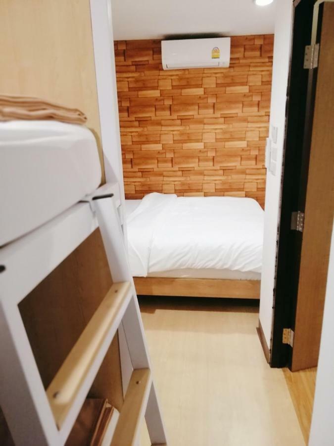 White House Hostel Μπανγκόκ Εξωτερικό φωτογραφία